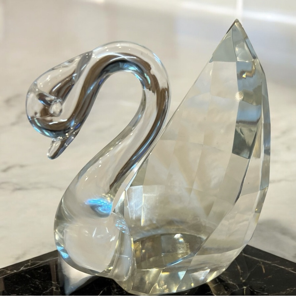 RARE Shannon By Godinger Lead Crystal Swan Sculpture Hand Faceted